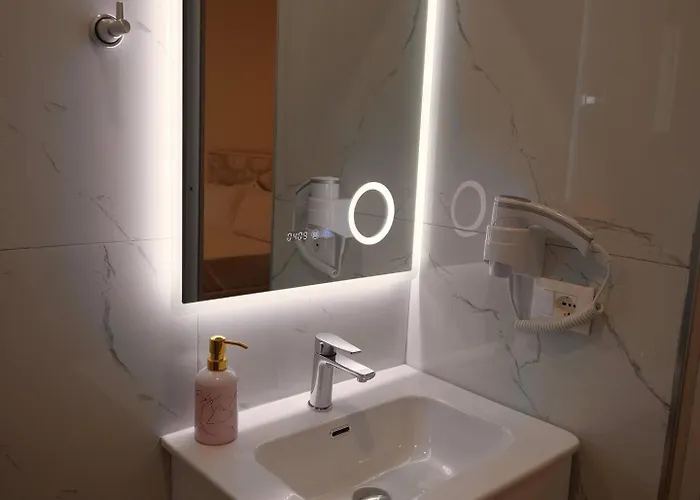 Cozy For Three * Kamez